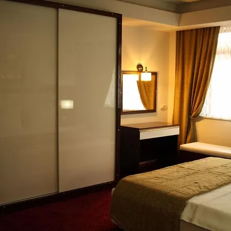 Hotel Pelemir Otel